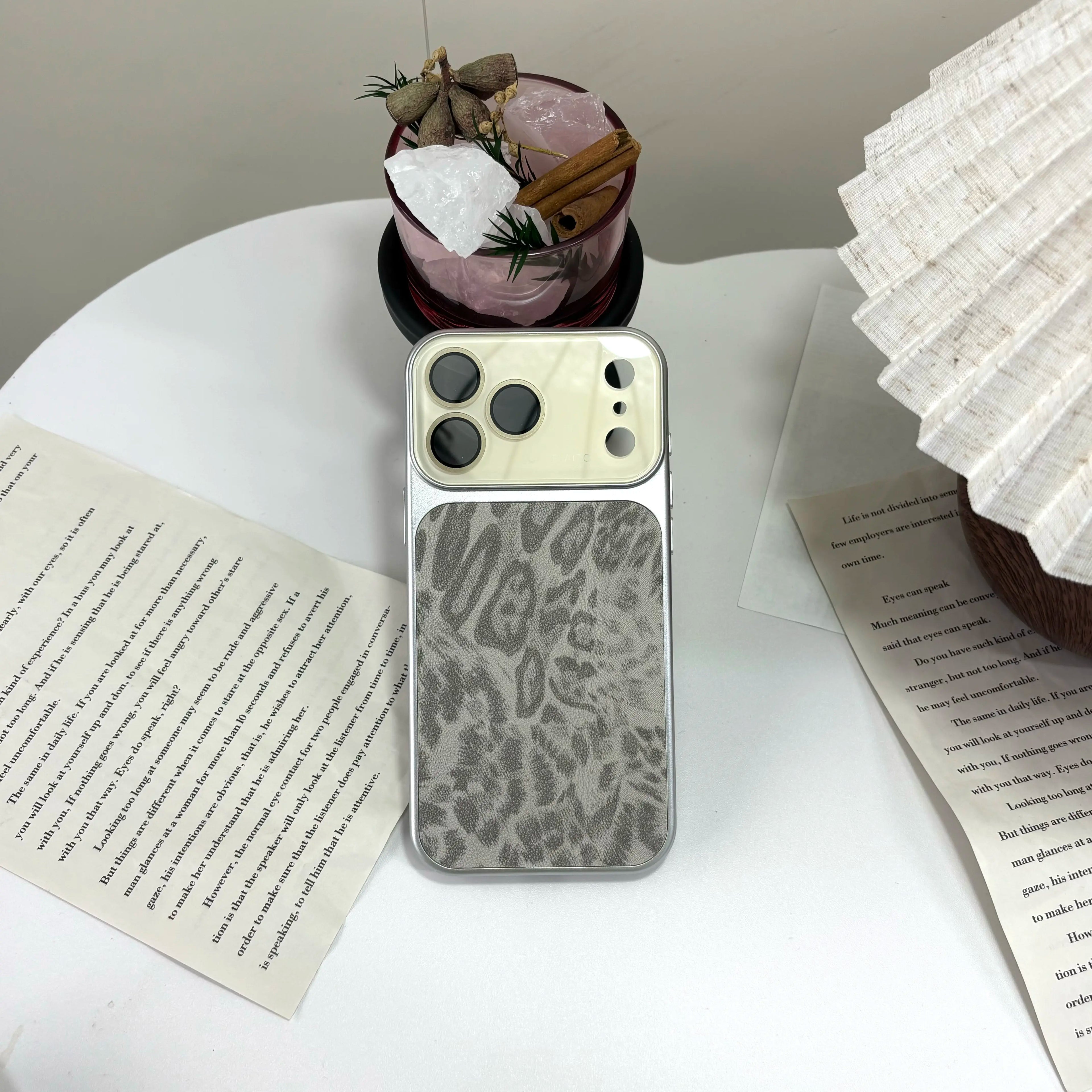 Luxury Leopard Print Large Viewfinder Phonecase for Iphone 17 Pro Max 16 15 14 Pro Max Series, Tpu+Pcdual-Layer Shockproof Protective Cover Withanti-Scratch, Non-Slip & Full Camera Lensprotection, Stylish Orange Faux Suede Texture Outdoorfun